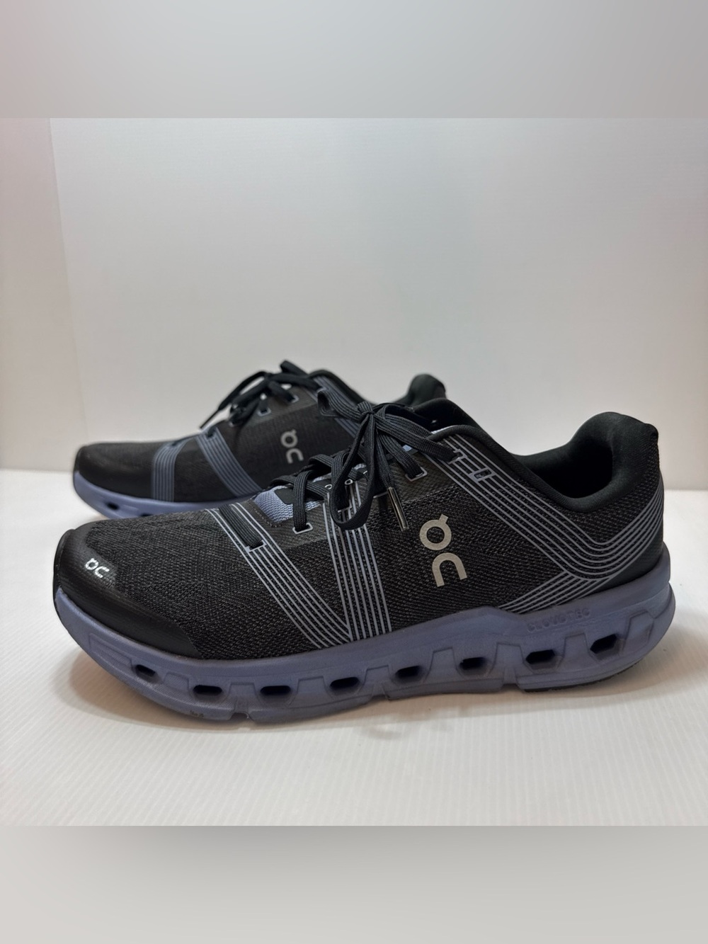 On Running Cloudgo Men’s Sneakers Black/Shale - Size 10 Medium